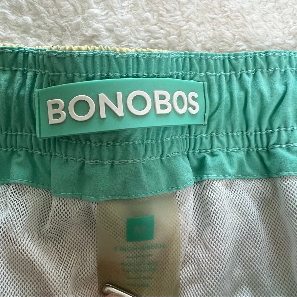 Bonobos Swim Trunks Shorts 9” inseam Yellow Pineapples Size M
